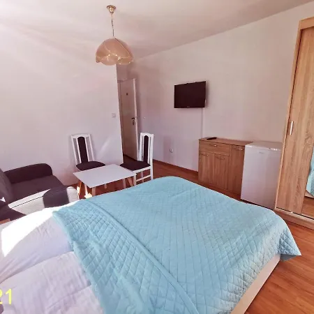 Krysia 50 M Do Morza 民宿 米兹多洛杰